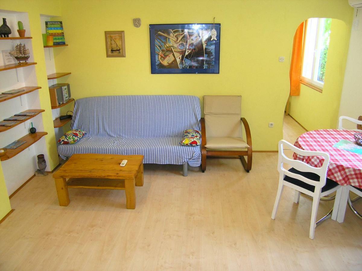 Apartment Danilo Krk Town Eksteriør billede